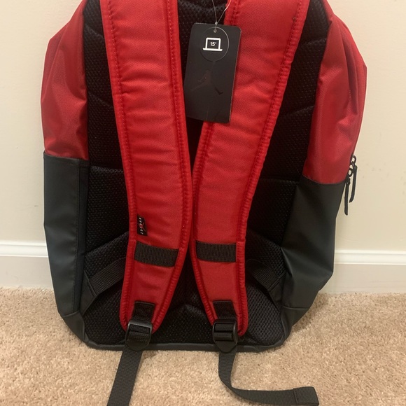 Red and black Jordan bag BRAND NEW STILL HAS TAG!! - Picture 3 of 4
